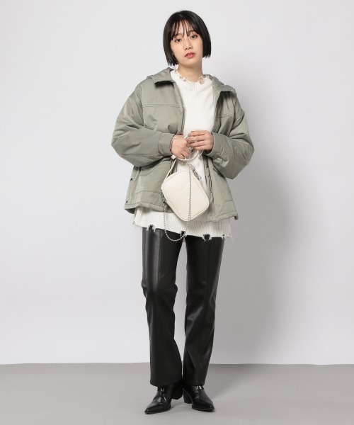 PAGEBOY（ページボーイ）の「ライトナカワタフードブルゾン（ブルゾン・レディース・ブラック/オリーブ・FREE）」の15枚目の写真