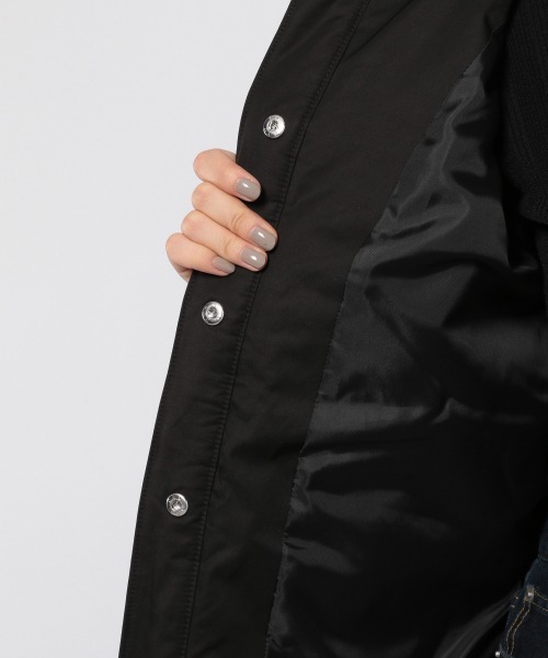 PAGEBOY（ページボーイ）の「ライトナカワタフードブルゾン（ブルゾン・レディース・ブラック/オリーブ・FREE）」の8枚目の写真