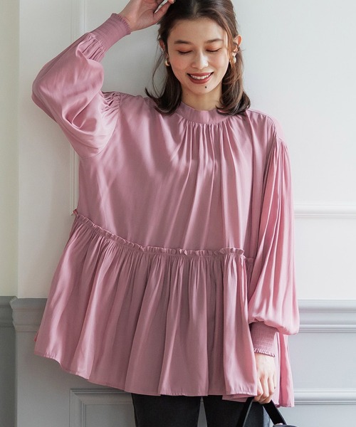 coca（coca）（コカ）の「サテンギャザーブラウス（シャツ/ブラウス・レディース・ブラック/ライトベージュ/ピンク系その他/ネイビー/ブラウン/グレイッシュベージュ/パープル/ピンク・ONE SIZE）」の8枚目の写真