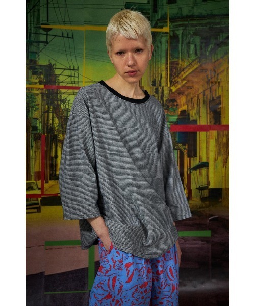 AlexanderLeeChang(アレキサンダーリーチャン)の「AlexanderLeeChang/アレキサンダーリーチャン HITECH BIG LT(Tシャツ/カットソー・メンズ・ネイビー/ブラウン/グレー・2/3)」の3枚目の写真