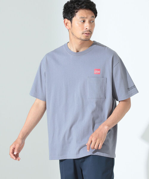 B:MING by BEAMS(ビーミングバイビームス)の「Manhattan Portage / ポケット付き ロゴクルーネックTシャツ(Tシャツ/カットソー・メンズ・ホワイト/ブラック/サックスブルー・SMALL/MEDIUM/LARGE)」の1枚目の写真