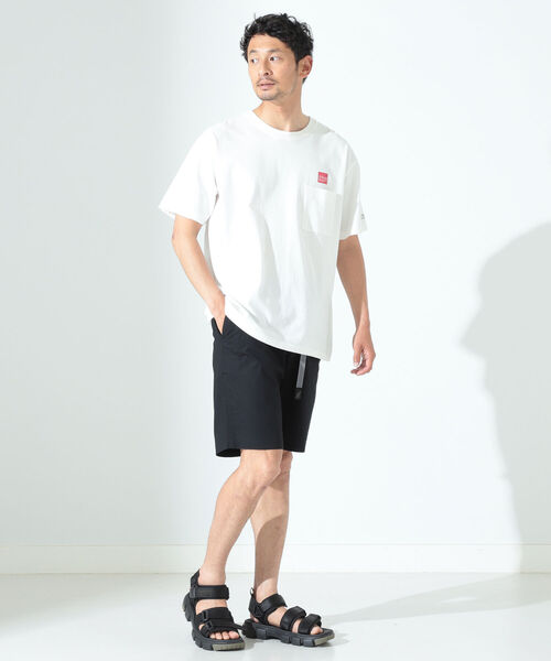 B:MING by BEAMS(ビーミングバイビームス)の「Manhattan Portage / ポケット付き ロゴクルーネックTシャツ(Tシャツ/カットソー・メンズ・ホワイト/ブラック/サックスブルー・SMALL/MEDIUM/LARGE)」の4枚目の写真