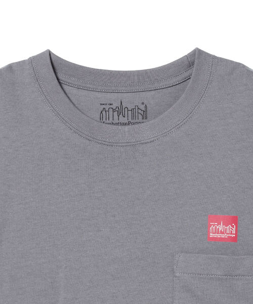 B:MING by BEAMS(ビーミングバイビームス)の「Manhattan Portage / ポケット付き ロゴクルーネックTシャツ(Tシャツ/カットソー・メンズ・ホワイト/ブラック/サックスブルー・SMALL/MEDIUM/LARGE)」の22枚目の写真