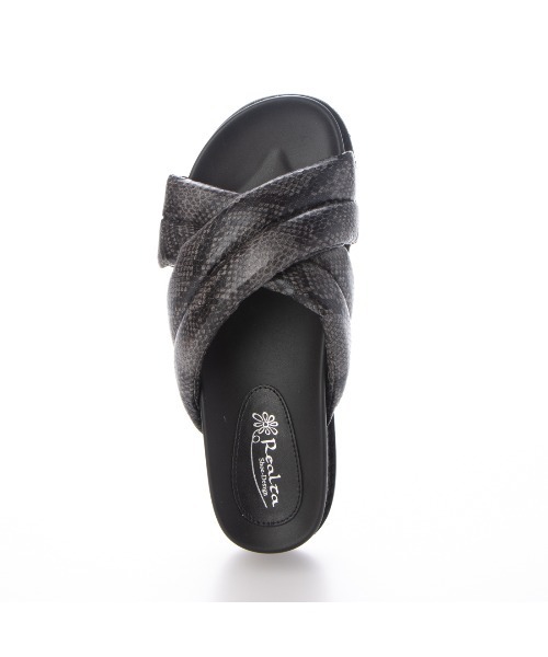 Realta（レアルタ）の「Realta(レアルタ) もこもこベルトクロス サンダル（サンダル・レディース・ホワイト/ブラック/ブラック系その他・M/L/S/LL）」の14枚目の写真