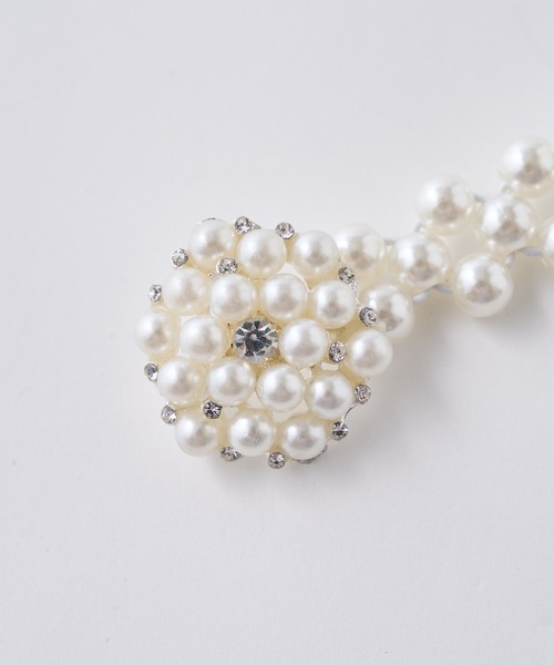 one after another NICE CLAUP（ワンアフターアナザーナイスクラップ）の「モチーフ付きパールベルト（ベルト・レディース・ホワイト/ゴールド・ONE SIZE）」の8枚目の写真