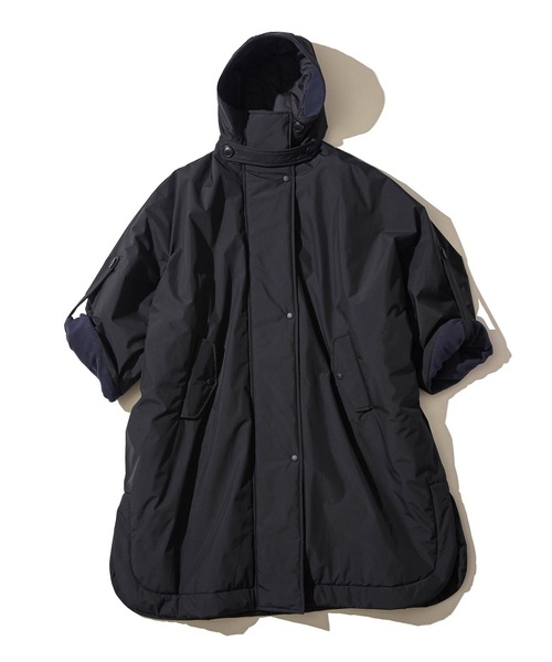 F/CE. （エフシーイー）の「F/CE. RECYCLE MATERIAL PADDING PONCHO / エフシーイー リサイクルマテリアル パディング ポンチョ（ポンチョ・レディース・ブラック/オリーブ/ブラウン系その他・SMALL/MEDIUM）」の4枚目の写真