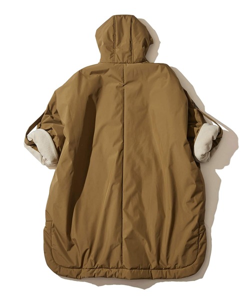 F/CE. （エフシーイー）の「F/CE. RECYCLE MATERIAL PADDING PONCHO / エフシーイー リサイクルマテリアル パディング ポンチョ（ポンチョ・レディース・ブラック/オリーブ/ブラウン系その他・SMALL/MEDIUM）」の12枚目の写真