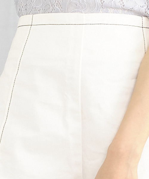 TITTY&CO.（ティティーアンドコー）の「ダブルフリルデニムパンツ（デニムパンツ・レディース・オフホワイト/インディゴブルー・SMALL/MEDIUM）」の7枚目の写真