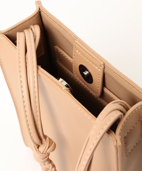 flower（フラワー）の「デイリーミニショルダーバッグ（ショルダーバッグ・レディース・ベージュ/アイボリー・FREE）」の12枚目の写真