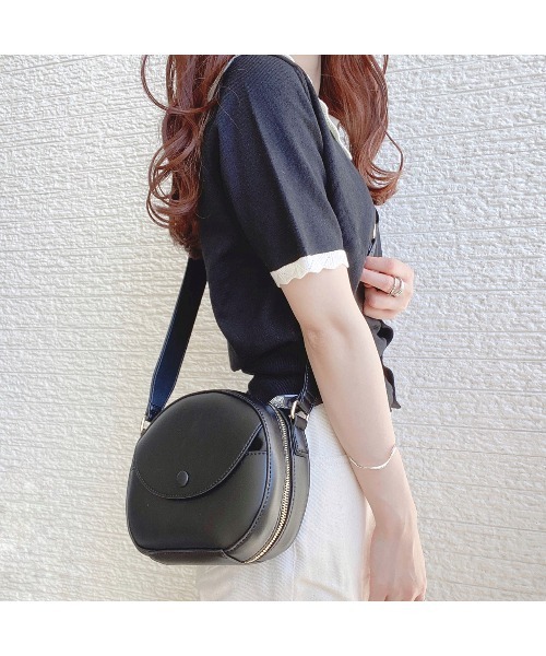 DEVICE（デバイス）の「【インフルエンサー yuririn ×DEVICE コラボ】Rename ラウンド ミニショルダーバッグ（ショルダーバッグ・レディース・ブラック・FREE）」の14枚目の写真