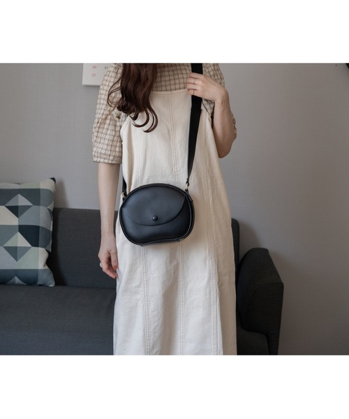 DEVICE（デバイス）の「【インフルエンサー yuririn ×DEVICE コラボ】Rename ラウンド ミニショルダーバッグ（ショルダーバッグ・レディース・ブラック・FREE）」の19枚目の写真