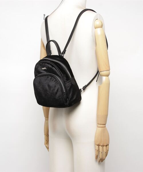 X-girl（エックスガール）の「VELVET MINI DAYPACK（バックパック/リュック・レディース・ライトグリーン/ブラック/ブルー・ONE SIZE）」の7枚目の写真