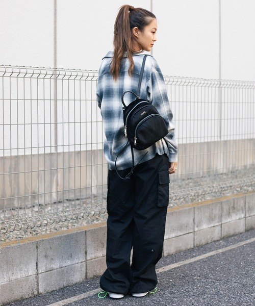 X-girl（エックスガール）の「VELVET MINI DAYPACK（バックパック/リュック・レディース・ライトグリーン/ブラック/ブルー・ONE SIZE）」の20枚目の写真