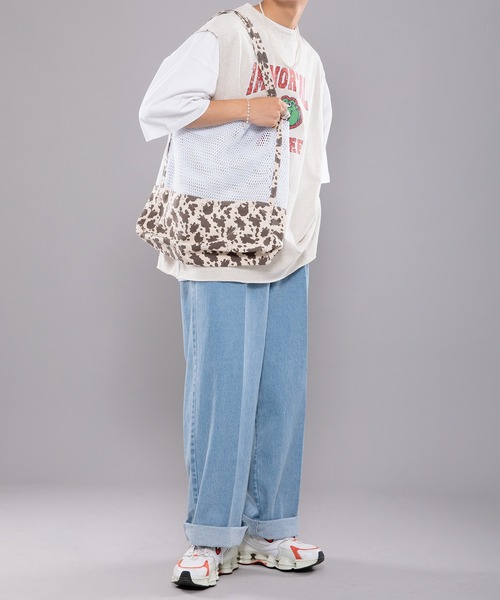 kutir(クティール)の「牛柄トートバッグ(トートバッグ・メンズ・ホワイト/ブラウン・FREE)」の12枚目の写真