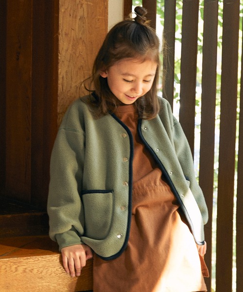 undeny.（アンディニ－）の「undeny.  フリースノーカラージャケット（ノーカラージャケット・キッズ・ブラック/ベージュ/カーキ・S/M/L/XL）」の8枚目の写真