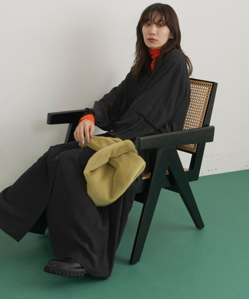 Auntie Rosa Holiday(アンティローザホリデー)の「2WAYティアードボリュームワンピース(ワンピース・レディース・ブラック/ベージュ・マルチサイズ)」の10枚目の写真
