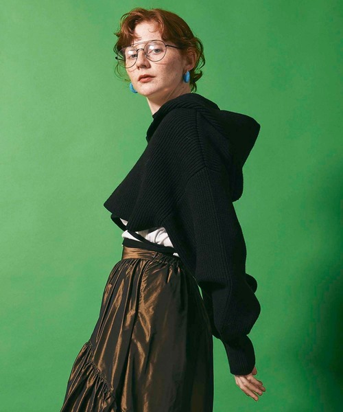 MAISON SPECIAL（メゾンスペシャル）の「ショートレングスニットフーディ【MAISON SPECIAL/メゾンスペシャル】（ニット/セーター・レディース・ブラック/オフホワイト/グリーン・FREE）」の8枚目の写真