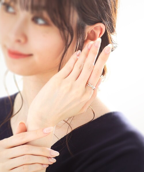 COCOSHNIK(ココシュニック)の「K10ノット ダブルアームリング(リング・レディース・ホワイト系その他7・10号/12号/14号)」の8枚目の写真