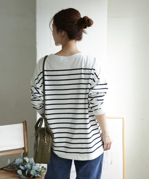 URBAN RESEARCH DOORS（アーバンリサーチドアーズ）の「パネルボーダーボートネックカットソー（Tシャツ/カットソー・レディース・ネイビー/ブラック/パープル/ブラウン・ONE）」の11枚目の写真