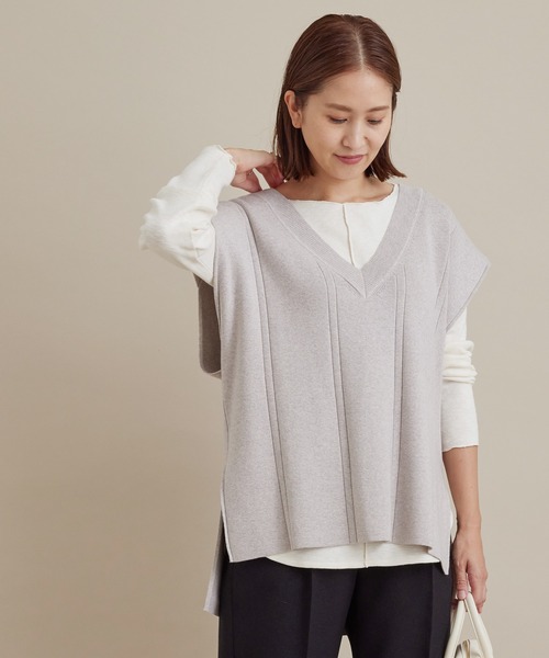 SALON adam et rope'（サロン アダム エ ロペ）の「総針Ｖネックベスト［MEDI Veil］【抗菌・消臭・UVケア】（ベスト・レディース・チャコールグレー/ベージュ/パープル・FREE）」の3枚目の写真