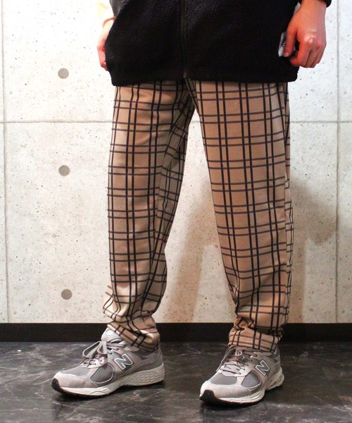SHISKY(シスキー)の「ダンボール 無地 チェック シェフパンツ(スウェットパンツ・メンズ・ベージュ/ネイビー系/ブラウン/ベージュ系その他2/ホワイト系その他/ブラック/ベージュ系その他/杢グレー/グレー系その他/ブラウン系その他・L/M/XL)」の9枚目の写真