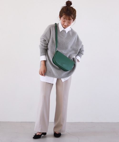 SLOBE IENA（スローブイエナ）の「パールボタンレギュラーシャツ【手洗い可能】◆（シャツ/ブラウス・レディース・イエロー/ホワイト/ブルー・FREE）」の5枚目の写真