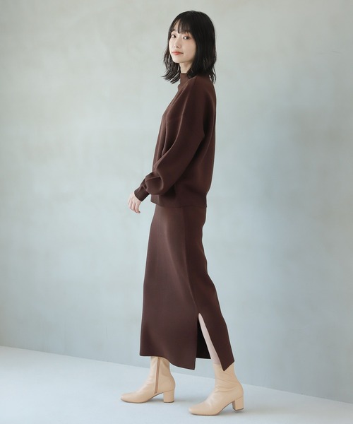 LAKOLE（ラコレ）の「スクエアトゥソフトショートブーツ / 228576（ブーツ・レディース・ブラック/モカ/イエロー系/オフホワイト・MEDIUM/LARGE）」の5枚目の写真