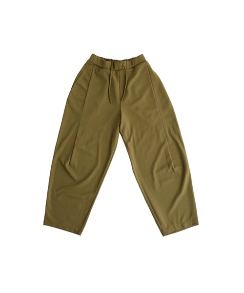 antiqua(アンティカ)の「カッティングテーパードパンツ(その他パンツ・レディース・ブラック/パープル/カーキ/グリーン/アイボリー/ボルドー/マスタード/レンガ/ダークカーキ/ダークグレー/ブラウン系その他/ダークグリーン・M/L)」の17枚目の写真