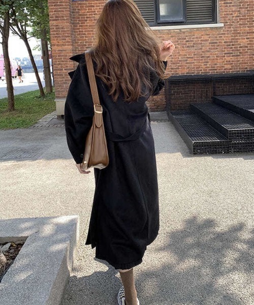 yuue' ( wear )（ユーイ）の「オーバーサイズ 袖ボリューム チェスターコート（チェスターコート・レディース・ブラック/ブラウン/グレー・SMALL/MEDIUM/LARGE/X-LARGE）」の8枚目の写真