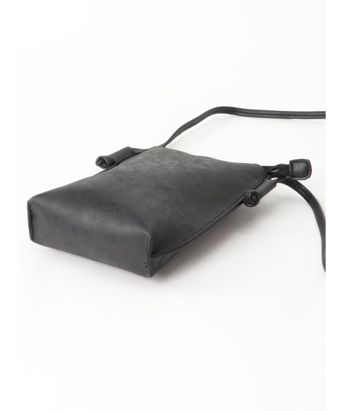 m.f.editorial（エムエフエディトリアル）の「エムエフエディトリアルメンズ/m.f.editorial：MEN ヌバック調 サコッシュ（ショルダーバッグ・メンズ・ブラック/ベージュ・FREE）」の13枚目の写真