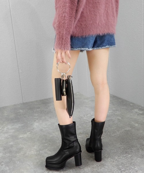 minia（ミニア）の「ワイドスクエアトゥの厚底ピースミドルブーツ　◆（ブーツ・レディース・アイボリー/ブラック/ブラウン系/パイソン・S/M/L/LL）」の12枚目の写真