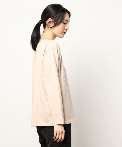 Te chichi（テチチ）の「ロゴプリントTシャツ（Tシャツ/カットソー・レディース・オフホワイト/ブラウン/ベージュ・ﾌﾘ-）」の4枚目の写真