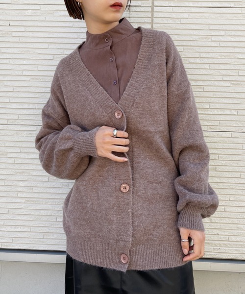CLEA(クレア)の「ボリュームスリーブルーズニットカーディガン(カーディガン/ボレロ・レディース・ブラック/ベージュ/アイボリー・FREE)」の3枚目の写真