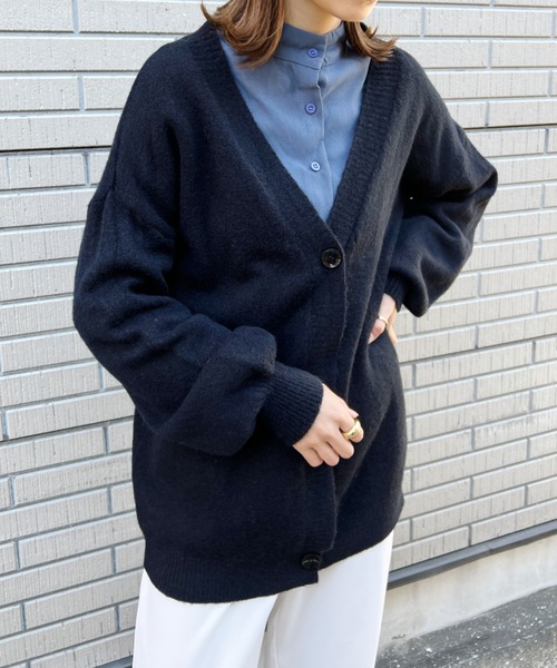 CLEA(クレア)の「ボリュームスリーブルーズニットカーディガン(カーディガン/ボレロ・レディース・ブラック/ベージュ/アイボリー・FREE)」の17枚目の写真