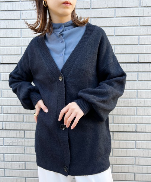 CLEA(クレア)の「ボリュームスリーブルーズニットカーディガン(カーディガン/ボレロ・レディース・ブラック/ベージュ/アイボリー・FREE)」の9枚目の写真