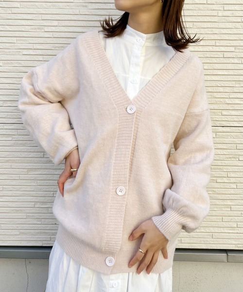 CLEA(クレア)の「ボリュームスリーブルーズニットカーディガン(カーディガン/ボレロ・レディース・ブラック/ベージュ/アイボリー・FREE)」の8枚目の写真