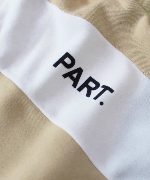 THE CASUAL（カジュアル）の「裏起毛ライン切り替えプルオーバーパーカー キッズ（パーカー・キッズ・ブラック系/ベージュ/ベージュ系/ブラック系1/オフホワイト/ブラック系2/杢グレー/グレー系/ブラック・110cm/120cm/130cm/150cm/160cm/140cm）」の11枚目の写真