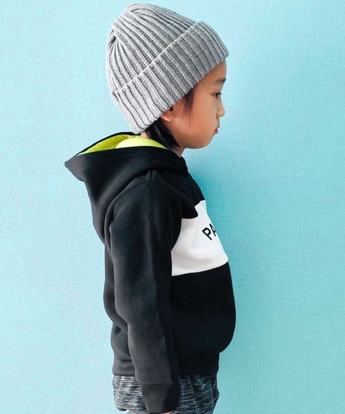 THE CASUAL（カジュアル）の「裏起毛ライン切り替えプルオーバーパーカー キッズ（パーカー・キッズ・ブラック系/ベージュ/ベージュ系/ブラック系1/オフホワイト/ブラック系2/杢グレー/グレー系/ブラック・110cm/120cm/130cm/150cm/160cm/140cm）」の18枚目の写真