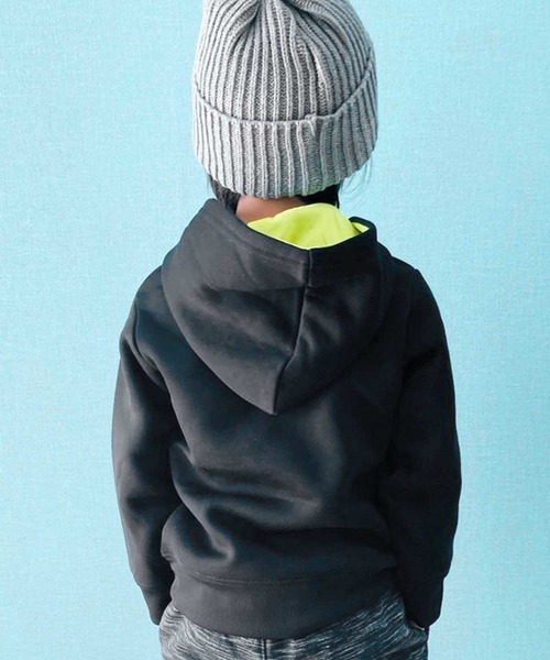 THE CASUAL（カジュアル）の「裏起毛ライン切り替えプルオーバーパーカー キッズ（パーカー・キッズ・ブラック系/ベージュ/ベージュ系/ブラック系1/オフホワイト/ブラック系2/杢グレー/グレー系/ブラック・110cm/120cm/130cm/150cm/160cm/140cm）」の19枚目の写真