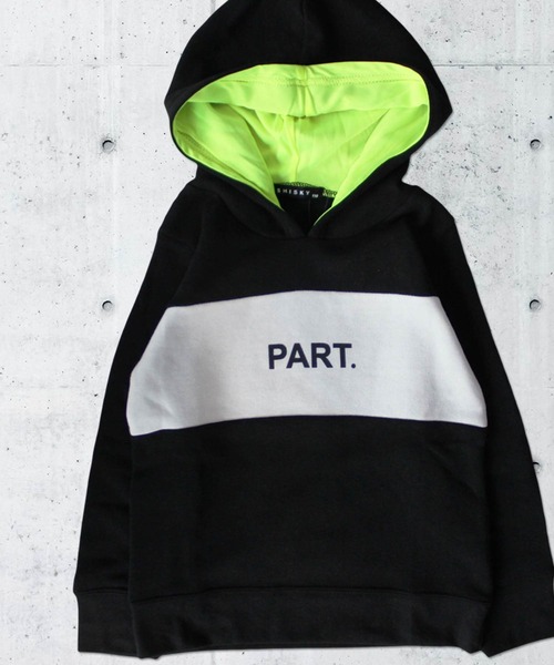 THE CASUAL（カジュアル）の「裏起毛ライン切り替えプルオーバーパーカー キッズ（パーカー・キッズ・ブラック系/ベージュ/ベージュ系/ブラック系1/オフホワイト/ブラック系2/杢グレー/グレー系/ブラック・110cm/120cm/130cm/150cm/160cm/140cm）」の21枚目の写真