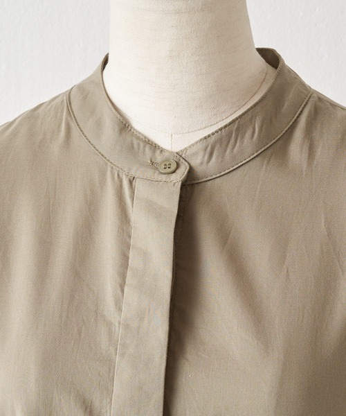 BEARDSLEY（ビアズリー）の「羽織でもレイヤードでも ギャザーワンピース（ワンピース・レディース・ホワイト/カーキ・1/0）」の10枚目の写真