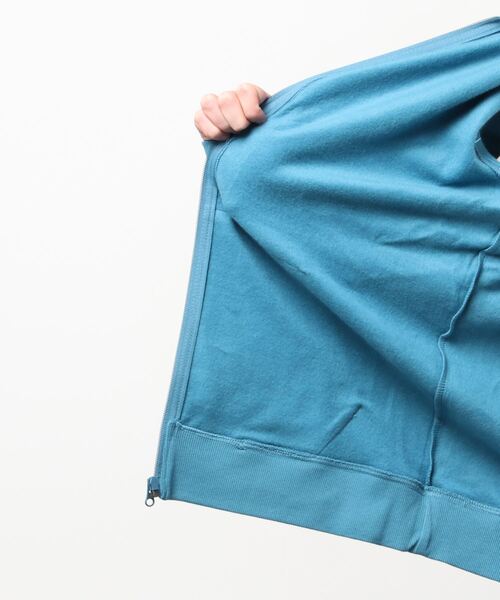 MOUNTAIN HARDWEAR(マウンテンハードウェアー)の「【MOUNTAIN HARDWEAR】マウンテンハードウェアロゴプルオーバーフーディ(パーカー・メンズ・ネイビー/ブルー・L/S/M)」の5枚目の写真