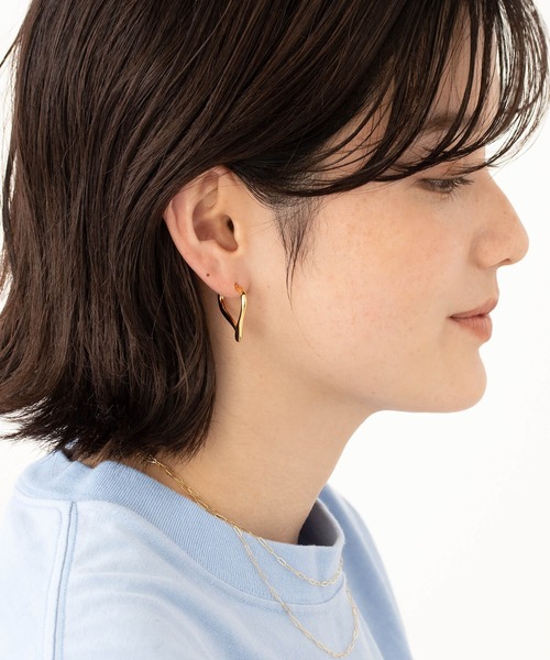 JUICY ROCK（ジューシーロック）の「ハートフォルムフープピアス（ピアス（両耳用）・レディース・ゴールド/シルバー・ONE SIZE）」の11枚目の写真