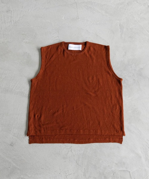 note et silence (ノートエシロンス)の「【 AMB100貨 】サフィランリネン クルーベスト(ベスト・レディース・ブラック/ブラウン・SMALL)」の1枚目の写真