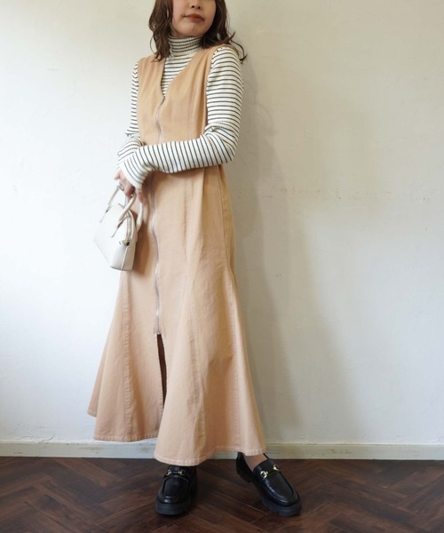 archives(アルシーヴ)の「フロントZIPマーメイドジャンパースカート(ジャンパースカート・レディース・ブラック/ベージュ/アイボリー・MEDIUM)」の13枚目の写真