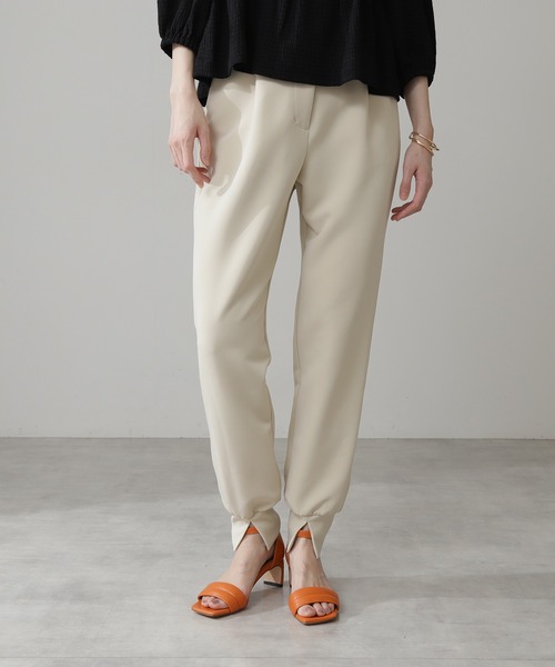 N.（N. Natural Beauty Basic）（エヌエヌナチュラルビューティーベーシック）の「◆ダブルクロスジョガーパンツ（その他パンツ・レディース・ブラック/ベージュ・MEDIUM）」の11枚目の写真