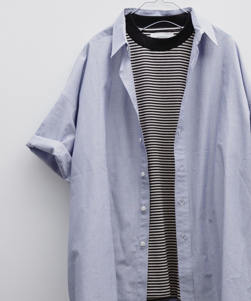 WHIMSIC（ウィムジック）の「【WHIMSIC】オーバーサイズショートスリーブシャツ（シャツ/ブラウス・レディース・ネイビー/ブルー・FREE）」の4枚目の写真