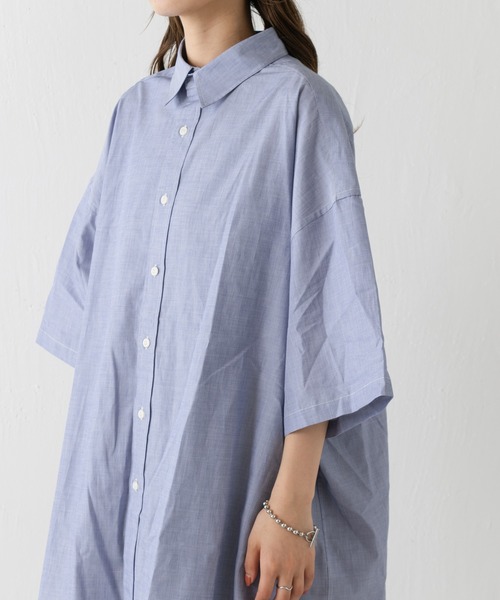 WHIMSIC（ウィムジック）の「【WHIMSIC】オーバーサイズショートスリーブシャツ（シャツ/ブラウス・レディース・ネイビー/ブルー・FREE）」の15枚目の写真