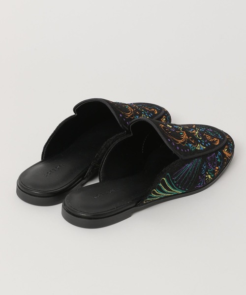 PAGEBOY（ページボーイ）の「エンブロイダリーミュール（スリッポン・レディース・ブラック/ネイビー・MEDIUM/LARGE）」の5枚目の写真