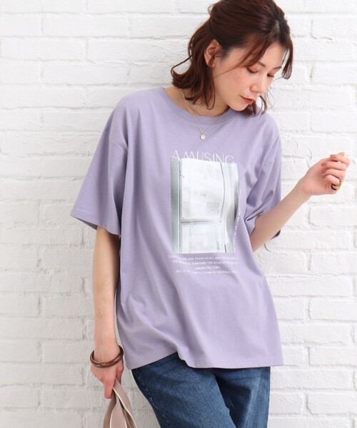 SHOO・LA・RUE（シューラルー）の「◆【S-L】フォトプリントTシャツ（Tシャツ/カットソー・レディース・ライトパープル/ホワイト系・01/03/02）」の2枚目の写真